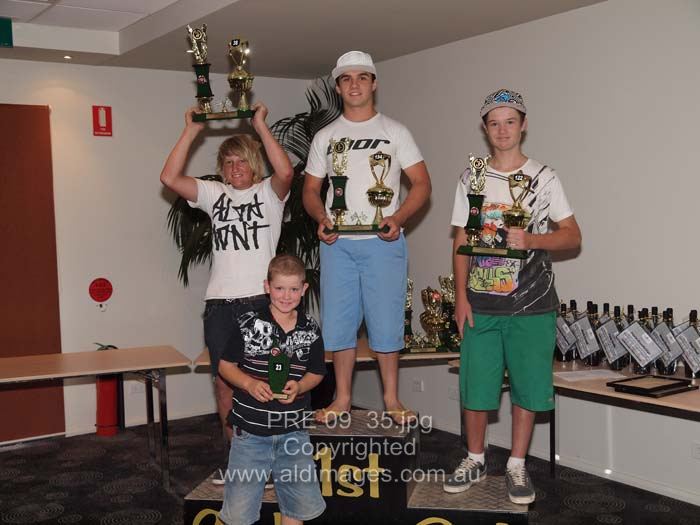 678x502 pixels (56K)